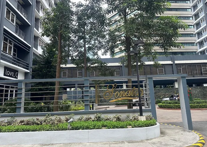 Luxury Suite Next To Shangrila And Westin Hotels Apartment